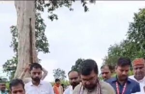 सांसद जी आप आए, अब कब होगा गांव का विकास