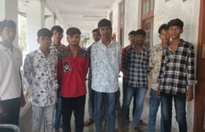 हॉस्टल अधीक्षक पर बच्चों की बेरहमी से पिटाई का आरोप, कैमरा तोड़ने की बात पर तीन बच्चों पर बरसी लकड़ी, हॉस्टल से निकाला बाहर